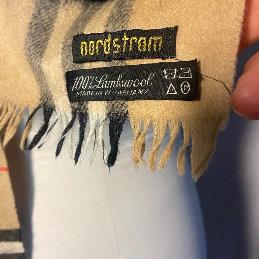 Nordstrom Lambswool Fringe Scarf in Tan and Black